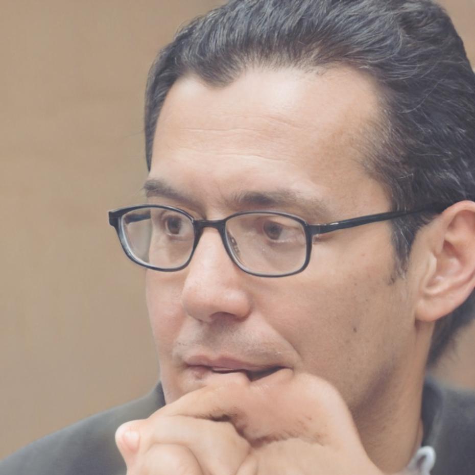 Ritratto di Silvio Marchetti, fondatore e direttore artistico di larynthivos